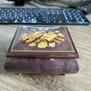 Antique elegant plum handmade Music Box with Floral Design, made in Italy.